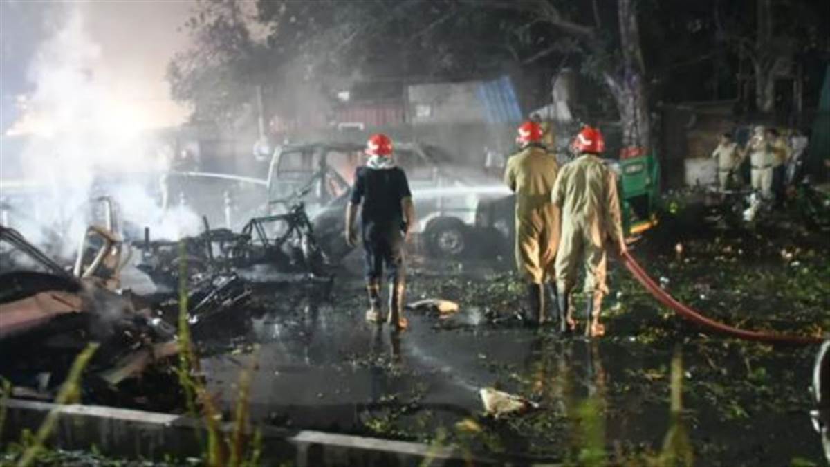 Delhi Blast : NIA ਨੂੰ ਮਿਲੀ ਵੱਡੀ ਸਫਲਤਾ, ਕਸ਼ਮੀਰੀ ਨੌਜਵਾਨ ਗ੍ਰਿਫ਼ਤਾਰ; ਆਤਮਘਾਤੀ ਹਮਲਾਵਰ ਉਮਰ ਨਾਲ ਮਿਲ ਕੇ ਰਚੀ ਸੀ ਭਿਆਨਕ ਸਾਜ਼ਿਸ਼