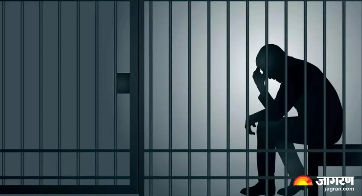 ਟਾਈਪਿੰਗ ਗਲਤੀ ਕਾਰਨ ਇੱਕ ਸਾਲ ਕੱਟੀ ਜੇਲ੍ਹ, ਐਮਪੀ ਹਾਈ ਕੋਰਟ ਨੇ ਕੁਲੈਕਟਰ 'ਤੇ ਲਗਾਇਆ 2 ਲੱਖ ਰੁਪਏ ਦਾ ਜੁਰਮਾਨਾ