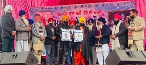 ਪੰਮਾ ਡੂਮੇਵਾਲ ਤੇ ਪਾਲਾ ਮੱਲਪੁਰ ਨੂੰ ਮਿਲਿਆ ‘ਰੂਹ ਪੰਜਾਬ ਦੀ’ ਐਵਾਰਡ੍