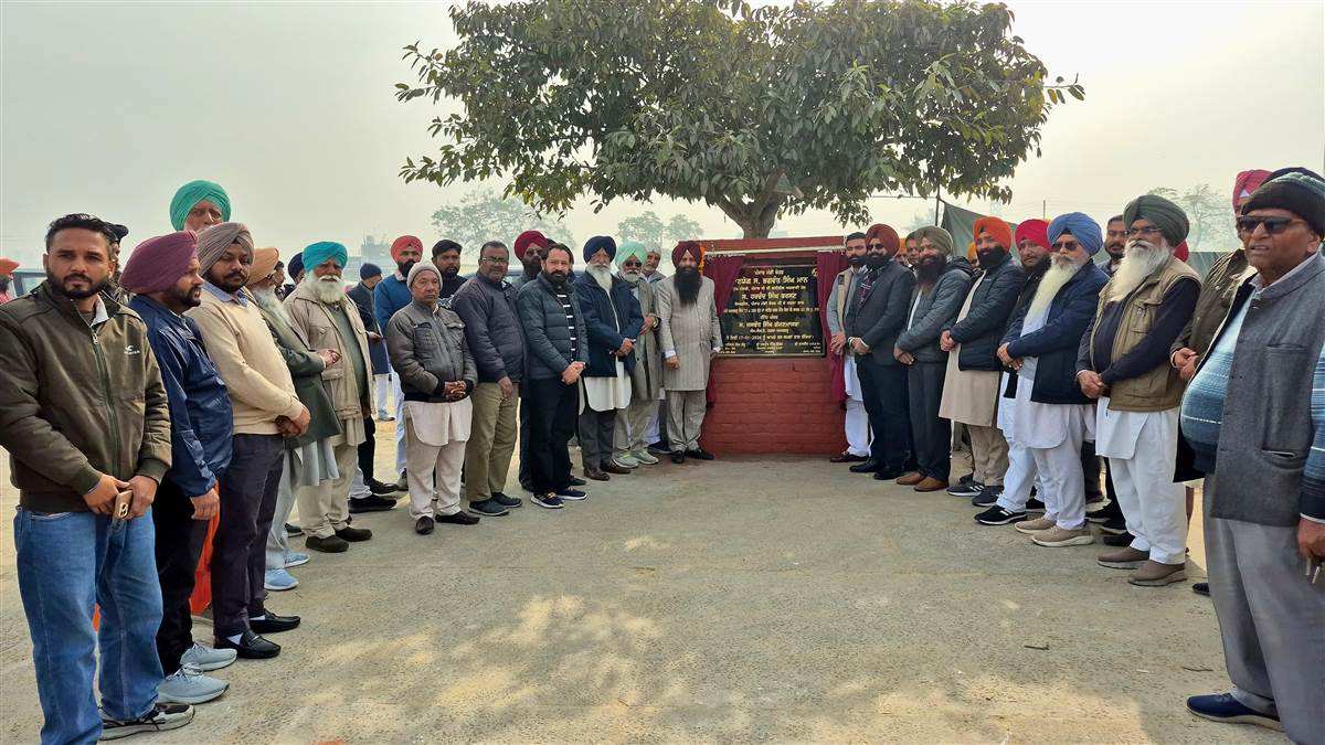 ਇਕ ਕਰੋੜ ਇਕ ਲੱਖ ਨਾਲ ਬਣਨ ਵਾਲੇ ਸ਼ੈੱਡ ਦਾ ਰੱਖਿਆ ਨੀਂਹ ਪੱਥਰ