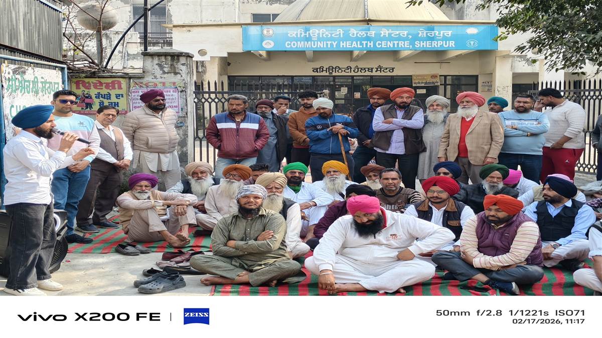 ਐਮਰਜੈਂਸੀ ਸੇਵਾਵਾਂ ਚਾਲੂ ਕਰਵਾਉਣ ਨੂੰ ਲੈ ਕੇ ਹਸਪਤਾਲ ਅੱਗੇ ਲੱਗਿਆ ਧਰਨਾ