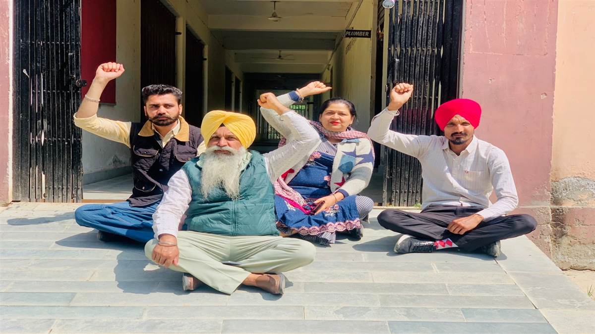 ਆਈਟੀਆਈਆਂ ਦੇ ਕੱਚੇ ਇੰਸਟਰਕਟਰਾਂ ਵੱਲੋਂ ਆਰ-ਪਾਰ ਦੇ ਲੜਾਈ ਦਾ ਫ਼ੈਸਲਾ