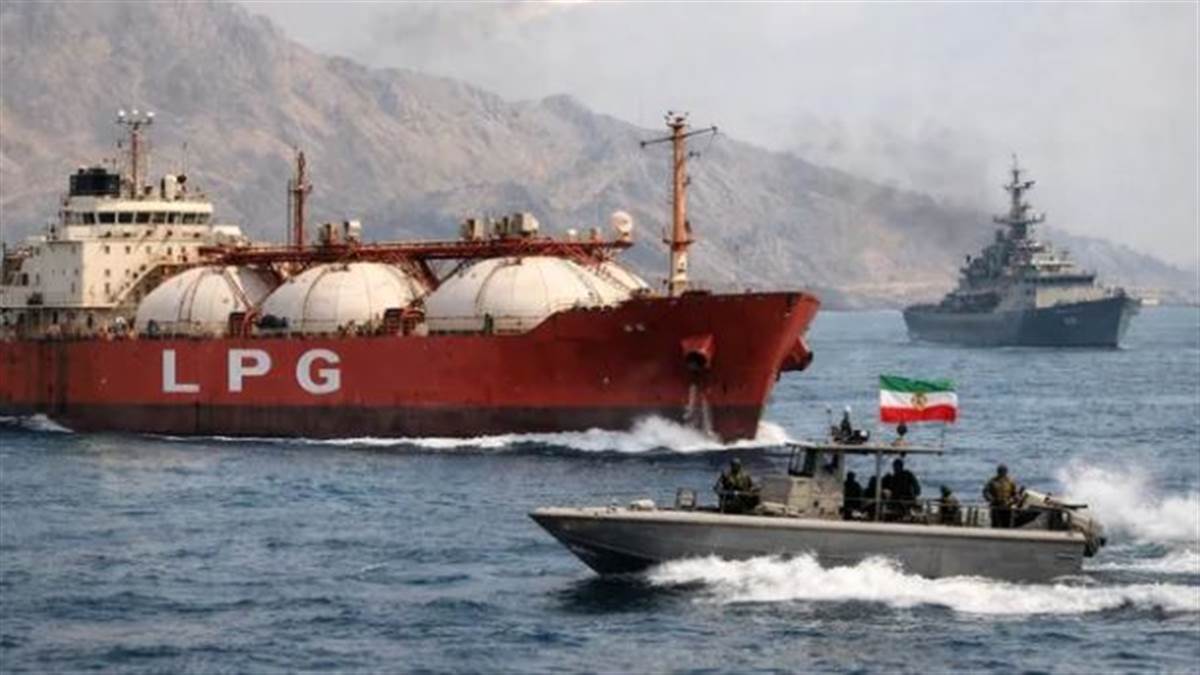 ਹੋਰਮੁਜ਼ 'ਚ ਫਸੇ ਹਨ LPG ਨਾਲ ਲੱਦੇ ਜਹਾਜ਼: ਈਰਾਨ ਨਾਲ ਚੱਲ ਰਹੀ ਭਾਰਤ ਦੀ ਗੱਲ, ਅਮਰੀਕਾ-ਰੂਸ ਤੋਂ ਆਈ Good News
