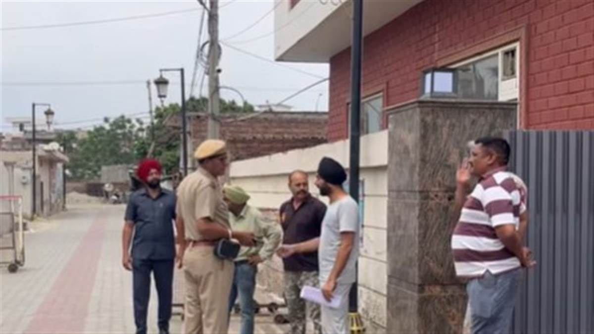 ਵਿਧਾਇਕ ਦੇ ਭਰਾ ਨੇ ਦਿਖਾਈ ਦਲੇਰੀ, ਲੁੱਟ ਦੀ ਵਾਰਦਾਤ ਨੂੰ ਅੰਜਾਮ ਦੇ ਕੇ ਫਰਾਰ ਹੋ ਰਹੇ ਲੁਟੇਰੇ ਨੂੰ ਕੀਤਾ ਕਾਬੂ