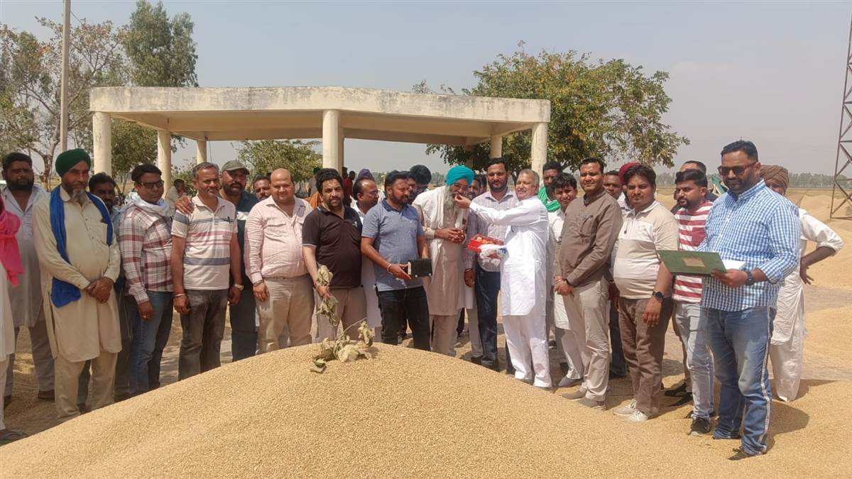 ਖਰੀਦ ਕੇਂਦਰ ਵੱਟੂ ਤੇ ਸੱਕਾਵਾਂਲੀ ’ਚ ਖ਼ਰੀਦ ਸ਼ੁਰੂ ਕਰਵਾਈ