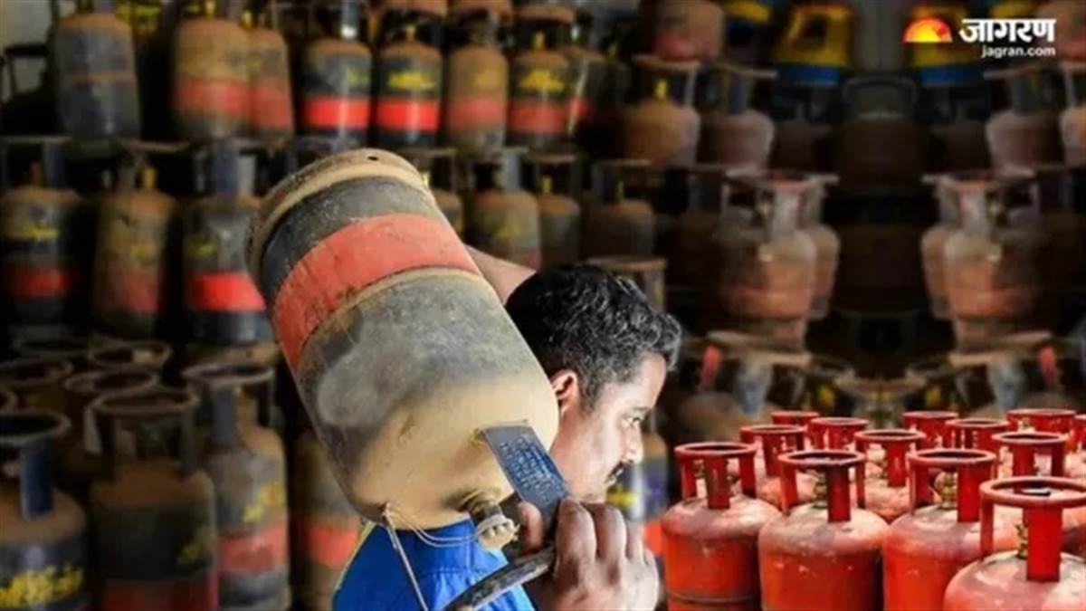 ਗੈਸ ਸਿਲੰਡਰ ਬੁੱਕ ਕਰਨ ਦਾ ਪੰਗਾ ਖ਼ਤਮ! ਬੱਸ ਇੱਕ WhatsApp ਮੈਸੇਜ ਤੇ ਘਰ ਆਵੇਗਾ ਰੀਫਿਲ; ਨਵਾਂ ਨਿਯਮ ਵੀ ਜਾਣ ਲਵੋ