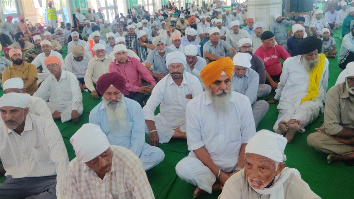 ਡੇਰਾ ਸੱਚਖੰਡ ਬੱਲਾਂ ਵਿਖੇ ਸੰਗਰਾਂਦ ਸ਼ਰਧਾ ਨਾਲ ਮਨਾਈ