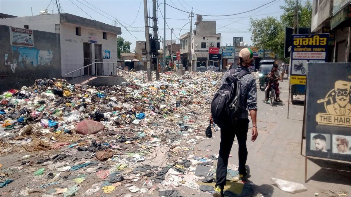 ਚੁਫੇਰੇ ਲੱਗੇ ਕੂੜੇ ਦੇ ਢੇਰਾਂ ਨੇ ਜਿਉਣਾ ਕੀਤਾ ਦੁੱਭਰ