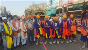 ਸ਼ਹੀਦੀ ਪੁਰਬ ਨੂੰ ਸਮਰਪਿਤ ਵਿਸ਼ਾਲ ਨਗਰ ਕੀਰਤਨ ਸਜਾਇਆ