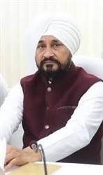 ਹਾਈ ਕਮਾਨ ਸਾਹਮਣੇ ਬਦਲੇ ਚੰਨੀ ਦੇ ਸੁਰ, ਕਿਹਾ ਰਾਹੁਲ ਗਾਂਧੀ ਹੀ ਸਾਡੇ ਆਗੂ, ਪਾਰਟੀ ਤੋਂ ਉੱਪਰ ਕੁਝ ਨਹੀਂ