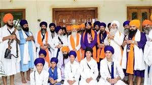 ਸੰਤਾਂ ਦੇ ਜੀਵਨ ਤੇ ਸਿੱਖੀ ਦੇ ਮਾਰਗ ’ਤੇ ਚੱਲਣ ਦਾ ਦਿੱਤਾ ਸੰਦੇਸ਼