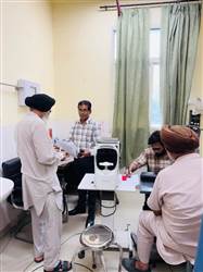 ਅੱਖਾਂ ਦੇ ਚੈਕਅੱਪ ਕੈਂਪ ਵਿੱਚ 45 ਬਜ਼ੁਰਗਾਂ ਨੂੰ ਵੰਡੀਆਂ ਐਨਕਾਂ