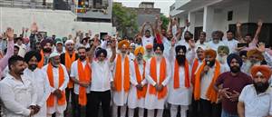 ਪਾਰਟੀ ਦੇ ਇਮਾਨਦਾਰ ਵਰਕਰਾਂ ਨੂੰ ਭਵਿੱਖ ’ਚ ਵੀ ਮਿਲੇਗਾ ਮਾਣ-ਸਨਮਾਨ : ਢਿੱਲੋਂ, ਭਿੰਦਾ