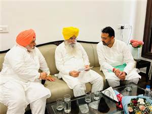 ਆਜ਼ਾਦੀ ਘੁਲਾਟੀਆਂ ਦਾ ਵਫ਼ਦ ਨੇ ਕੀਤੀ ਮੰਤਰੀ ਖੁੱਡੀਆਂ ਨਾਲ ਮੁਲਾਕਾਤ