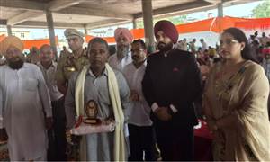 ਰਹਿਣ ਲਈ ਪੱਕੇ ਘਰ ਤੋਂ ਵੀ ਮੁਥਾਜ਼ ਆਜ਼ਾਦੀ ਘੁਲਾਟੀਏ ਦਾ ਪੁੱਤਰ
