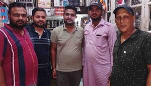 Barnala News : ਨੌਸਰਬਾਜ਼ਾਂ ਵੱਲੋਂ ਫਿਲਮੀ ਅੰਦਾਜ਼ ’ਚ ਦੁਕਾਨਦਾਰ ਨਾਲ ਠੱਗੀ, ਸੋਨੇ ਦੀ ਛਾਪ ਲੈ ਕੇ ਫ਼ਰਾਰ; ਇੱਕ ਕਾਬੂ