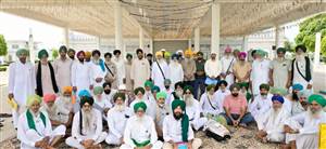 ਸੀਡ ਐਕਟ ਤੇ ਮੰਡੀ ਪ੍ਰਬੰਧਾਂ ਨੂੰ ਲੈ ਕੇ ਕਿਸਾਨ ਆਗੂਆਂ ਨੇ ਸਰਕਾਰਾਂ ਨੂੰ ਘੇਰਿਆ