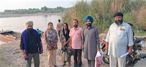 ਮਕੌੜਾ ਪੱਤਣ 'ਤੇ ਪੱਕੇ ਪੁਲ ਦਾ ਨਿਰਮਾਣ ਨਾ ਹੋਣ ’ਤੇ ਲੋਕਾਂ ’ਚ ਰੋਸ