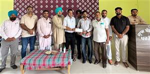 ਵਿਧਾਇਕ ਚੱਢਾ ਨੇ ਸੁਣੀਆਂ ਲੋਕਾਂ ਦੀਆਂ ਸਮੱਸਿਆਵਾਂ