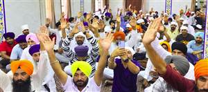 ਅਕਾਲੀ ਦਲ ਵਾਰਿਸ ਪੰਜਾਬ ਦੇ ਵਰਕਰਾਂ ਦਾ ਐਲਾਨ ‘ਬਾਹਰਲਾ ਉਮੀਦਵਾਰ ਸਵੀਕਾਰ ਨਹੀਂ’