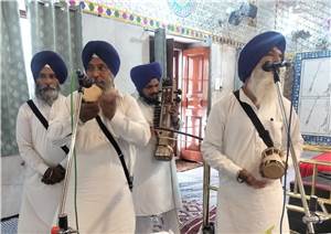 ਸੰਗਰਾਂਦ ਮੌਕੇ ਸੰਗਤ ਗੁਰੂ ਘਰ ਹੋਈ ਨਤਮਸਤਕ