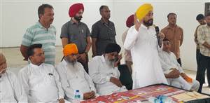 ਚਰਨਜੀਤ ਸਿੰਘ ਚੰਨੀ ਨੇ ਆਗੂਆ ਨਾਲ ਕੀਤੀ ਮੁਲਾਕਾਤ