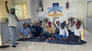 ਪਟਵਾਰ ਯੂਨੀਅਨ ਨੇ ਤਹਿਸੀਲ ਦਫ਼ਤਰ ਭਿੱਖੀਵਿੰਡ ਅੱਗੇ ਲਗਾਇਆ ਧਰਨਾ