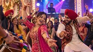 ਨਾ ਅੰਗਰੇਜ਼ੀ ਬੀਟ, ਨਾ ਭਾਰੀ ਮਿਊਜ਼ਿਕ... ਆਪਣੇ ਸ਼ਰਾਰਤੀ ਬੋਲਾਂ ਲਈ ਮਸ਼ਹੂਰ ਹੈ ਇਹ ਪੰਜਾਬੀ ਲੋਕਗੀਤ, ਅੱਜ ਵੀ ਲੁੱਟ ਲੈਂਦਾ ਹੈ ਮਹਿਫ਼ਿਲ