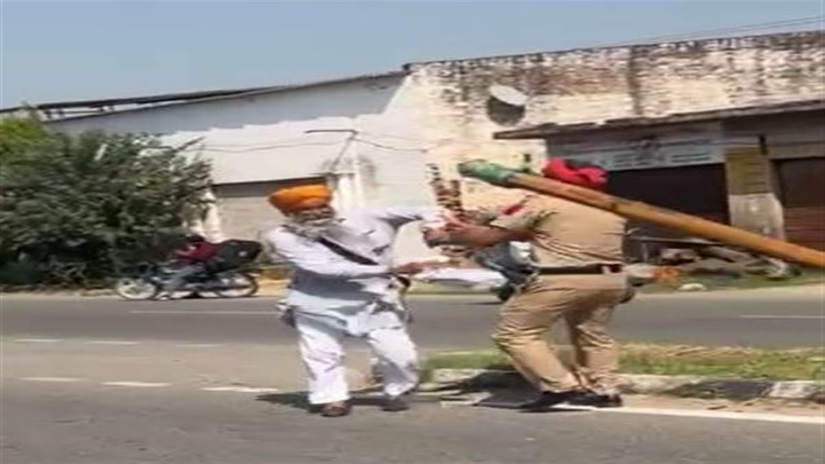 ਮੁੱਖ ਮੰਤਰੀ ਨਾਲ ਸਵਾਲ ਕਰਨ ਜਾਂਦੇ ਕਿਸਾਨ ਆਗੂ ਪੁਲਿਸ ਨੇ ਰੋਕੇ , ਧੱਕੇ-ਮੁੱਕੀ ਦੀ ਵੀਡਿਓ ਵਾਇਰਲ