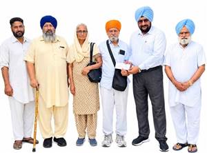 ਉਪਕਾਰ ਵੈੱਲਫੇਅਰ ਸੁਸਾਇਟੀ ਨੂੰ 3.31 ਲੱਖ ਦਾਨ ਦਿੱਤੇ