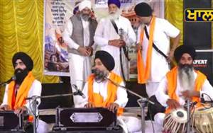 ਦੋ ਰੋਜ਼ਾ ਗੁਰਮਤਿ ਸਮਾਗਮ ਸ਼ੁਰੂ, ਰਾਤਰੀ ਦੀਵਾਨ 'ਚ ਸੰਗਤਾਂ ਨੂੰ ਗੁਰੂ ਇਤਿਹਾਸ ਨਾਲ ਜੋੜਿਆ
