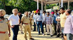 ਐੱਸਐੱਸਪੀ ਤੇ ਏਡੀਸੀ ਢਿੱਲੋਂ ਵੱਲੋਂ ਡਰੱਗ ਹੌਟਸਪੋਟ ਇਲਾਕਿਆਂ ਦਾ ਦੌਰਾ