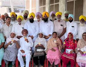 ਹਿੰਮਤਪੁਰਾ 'ਚ ਵਿਧਾਇਕ ਮਨਜੀਤ ਬਿਲਾਸਪੁਰ ਨੇ ਵੰਡੇ ਸਮਾਰਟ ਰਾਸ਼ਨ ਕਾਰਡ