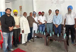 ਵਿਧਾਇਕ ਦਿਨੇਸ਼ ਚੱਢਾ ਵੱਲੋਂ ਪਿੰਡ ਆਜ਼ਮਪੁਰ ਨੂੰ 5 ਲੱਖ ਦੀ ਗ੍ਰਾਂਟ