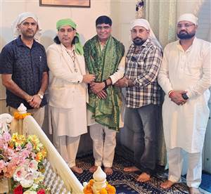 ਪੀਰ ਬਾਬਾ ਬੁੱਢਣ ਸ਼ਾਹ ਜੀ ਦੀ ਦਰਗਾਹ ਵਿਖੇ ਨਤਮਸਤਕ ਹੋਏ ਡਾ. ਸੁਭਾਸ਼ ਸ਼ਰਮਾ