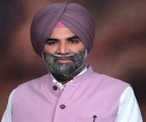 ਮੋਹਾਲੀ 'ਚ ED ਖ਼ਿਲਾਫ਼ AAP ਆਗੂ ਦਾ ਵੱਡਾ ਐਕਸ਼ਨ! 4 ਅਧਿਕਾਰੀਆਂ ਦੀ CBI ਅਦਾਲਤ 'ਚ ਸ਼ਿਕਾਇਤ, ਸਰਕਾਰੀ ਕੋਠੀ ਦੀ ਤਲਾਸ਼ੀ 'ਤੇ ਉਠਾਏ ਸਵਾਲ