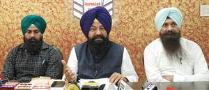 ਸਾਬਕਾ ਮੁੱਖ ਮੰਤਰੀ ਜੀ ਤੁਸੀ ਤਾਂ ਜੰਗਲਾਤ ਦਾ ਰਕਬਾ ਵੀ ਨਹੀ ਸੀ ਬਖਸ਼ਿਆਂ: ਗੜ੍ਹੀ