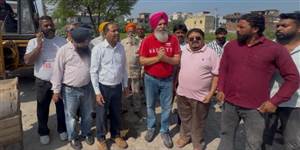 14 ਲੱਖ ਦੀ ਲਾਗਤ ਨਾਲ ਸੀਵਰੇਜ਼ ਪਾਉਣ ਦਾ ਕੰਮ ਸ਼ੁਰੂ
