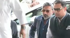 ਹਨੀ ਸਿੰਘ ਤੋਂ 2 ਘੰਟੇ ਚੱਲੀ ਪੁੱਛਗਿੱਛ, ਸਖ਼ਤ ਸੁਰੱਖਿਆ ਹੇਠ ਮਹਾਰਾਸ਼ਟਰ ਸਾਈਬਰ ਸੈੱਲ ਦਫ਼ਤਰ ਪਹੁੰਚੇ ਗਾਇਕ; ਕੰਸਰਟ 'ਚ ਕੀਤਾ ਸੀ ਭੱਦਾ ਕੁਮੈਂਟ