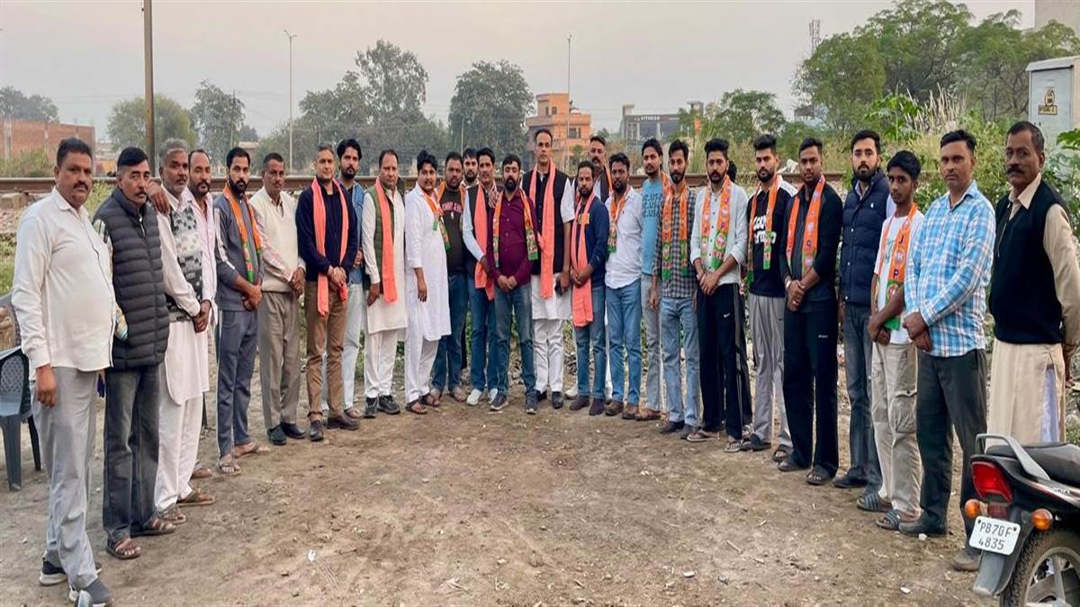 ਲਾਲੜੂ ’ਚ ਕਈ ਨੌਜਵਾਨ ਭਾਜਪਾ ’ਚ ਸ਼ਾਮਲ