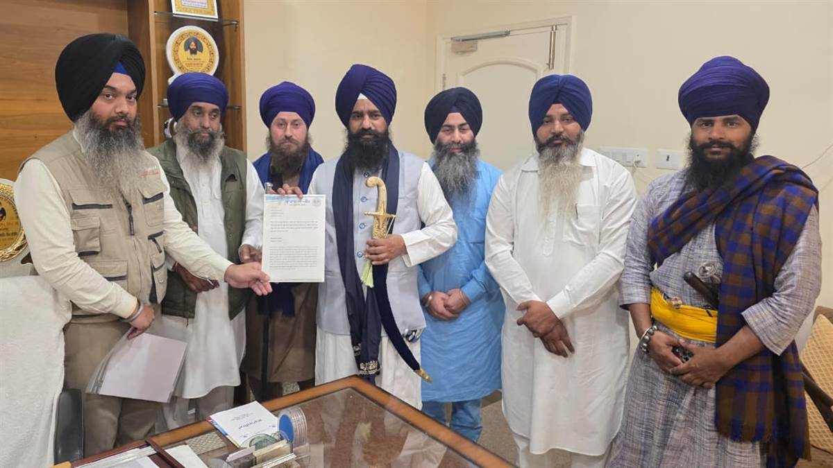 ਸਿੱਖ ਨਾਇਕਾਂ ਦੀਆਂ ਨਕਲਾਂ ਕਰਨ ਵਾਲਿਆਂ ਖ਼ਿਲਾਫ਼ ਕਾਰਵਾਈ ਦੀ ਮੰਗ