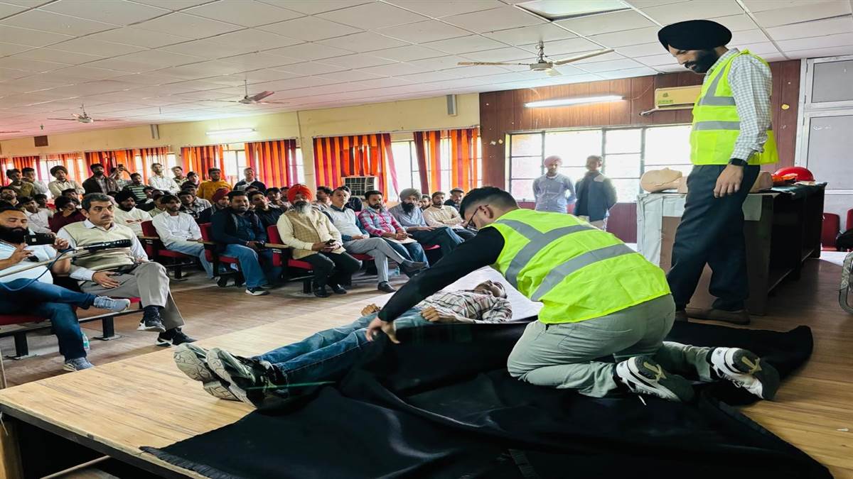 ‘ਸਰਚ ਐਂਡ ਰੈਸਕਿਊ’ ਟ੍ਰੇਨਿੰਗ ਸੈਸ਼ਨ ਕਰਵਾਇਆ