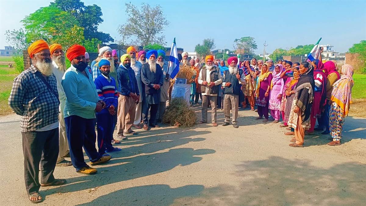 ਚਿੱਪ ਵਾਲੇ ਮੀਟਰਾਂ ਦੇ ਵਿਰੋਧ ’ਚ ਸਾੜਿਆ ਪੰਜਾਬ ਅਤੇ ਕੇਂਦਰ ਸਰਕਾਰ ਦਾ ਪੁਤਲਾ