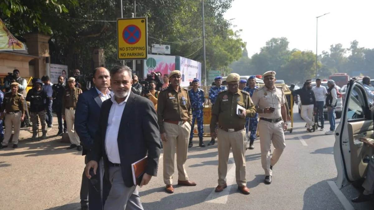 Delhi Blast : NIA ਦੀ ਕਸਟਡੀ 'ਚ ਭੇਜਿਆ ਆਮਿਰ ਰਾਸ਼ਿਦ ਅਲੀ, 10 ਦਿਨ ਹੋਵੇਗੀ ਪੁੱਛਗਿੱਛ; ਖੁੱਲ੍ਹ ਸਕਦੇ ਹਨ ਵੱਡੇ ਰਾਜ਼