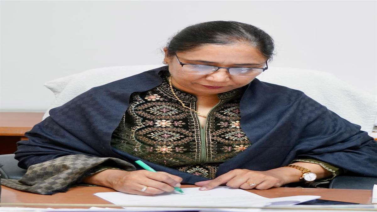 ਹੁਣ ਪੰਜਾਬ ਸਰਕਾਰ ਰੱਖੇਗੀ ਔਰਤਾਂ ਦੀ ਸਿਹਤ ਦਾ ਖ਼ਿਆਲ ! ‘ਨਵੀਂ ਦਿਸ਼ਾ’ ਯੋਜਨਾ ਨੂੰ ਦਿੱਤੀ ਹਰੀ ਝੰਡੀ; 53 ਕਰੋੜ ਰੁਪਏ ਮਨਜ਼ੂਰ