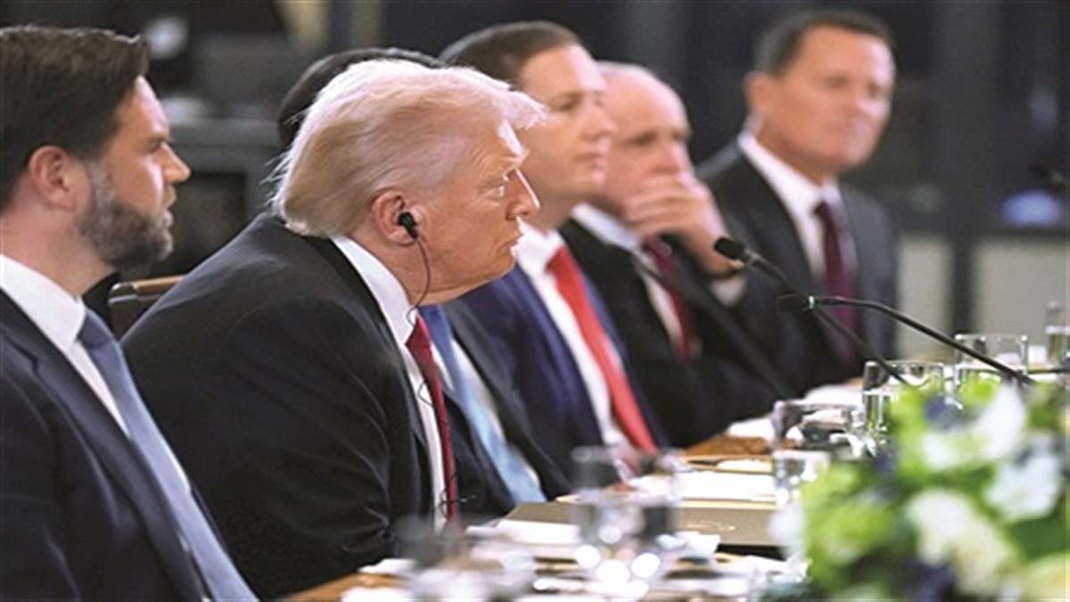 ਡਾਵਾਂਡੋਲ ਹੁੰਦਾ ਅਮਰੀਕੀ ਅਰਥਚਾਰਾ, ਡੋਨਾਲਡ ਟਰੰਪ ਦੀ ਮਨਮਾਨੀ ‘ਅਮਰੀਕਾ ਫਸਟ’ ਵਾਲੀ ਨੀਤੀ ਉੱਥੋਂ ਦੀ ਆਰਥਿਕ ਨੀਂਹ ਨੂੰ ਕਰ ਰਹੀ ਕਮਜ਼ੋਰ