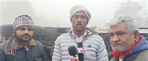 ਟਰਾਲੇ ਦੀ ਫੇਟ ਵੱਜਣ ਨਾਲ ਕਿੰਨੂਆਂ ਨਾਲ ਲੱਦੀ ਗੱਡੀ ਪਲਟੀ