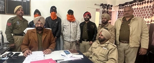 ਔਰਤ ਤੋਂ ਸੋਨੇ ਦੇ ਗਹਿਣੇ ਲੁੱਟਣ ਵਾਲੇ 3 ਕਾਬੂ, ਚੌਥਾ ਫਰਾਰ