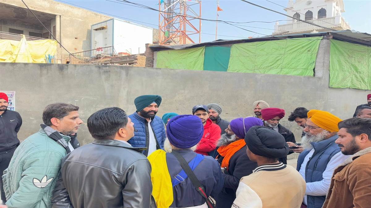 ਕੈਬਨਿਟ ਮੰਤਰੀ ਲਾਲਜੀਤ ਸਿੰਘ ਭੁੱਲਰ ਨੇ ਹਲਕਾ ਵਾਸੀਆਂ ਦੀਆਂ ਮੁਸ਼ਕਿਲਾਂ ਸੁਣੀਆਂ
