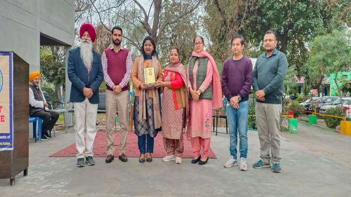 ਅਧਿਆਪਕਾ ਦੀ ਨਵੀਂ ਸੋਚ ਬੱਚਿਆਂ ਨੂੰ ਉਚਾਈਆਂ ਤੇ ਪਹੁੰਚਾਉਂਦੀ ਹੈ : ਨੀਲਮ ਰਾਣੀ